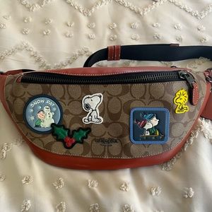 Coach Peanuts Snoopy Beltbag New